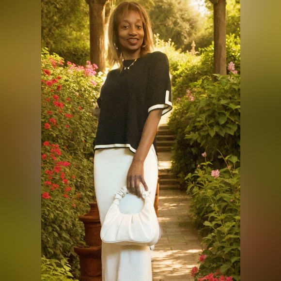 The JW PEI Gabbi Ruched Hobo Handbag - Ivory - Picture 13 of 13